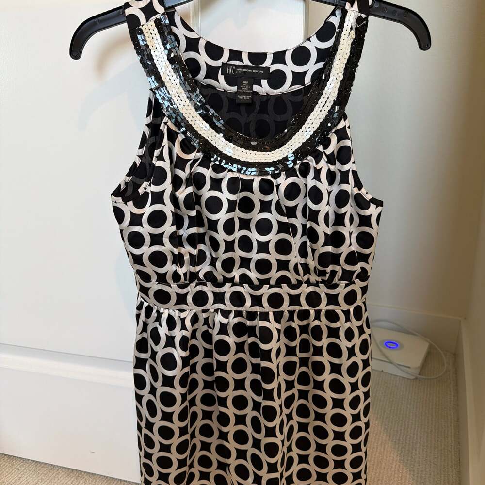 INC International Concepts Sleeveless Top 10 Black White Sequin Neck Peplum Silk